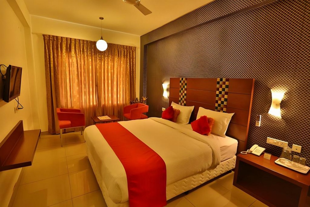 Hotel Vels Grand Inn