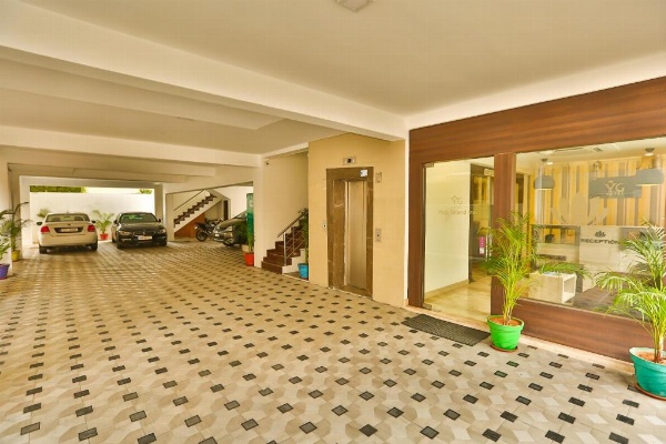 Hotel Vels Grand Inn image 5