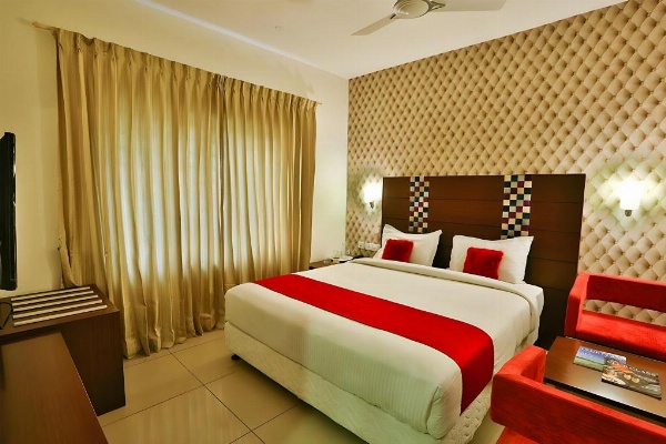 Hotel Vels Grand Inn image 6