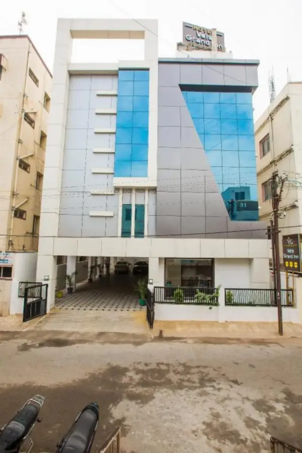 Hotel Vels Grand Inn Main image