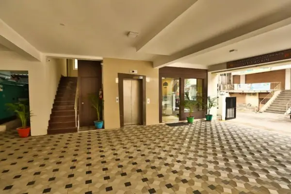Hotel Vels Grand Inn 4